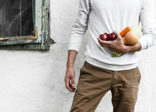 Majka 15-godišnjem sinu vegetarijancu potajno stavljala meso u hranu