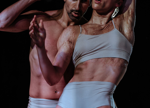 Fotografija 31 - Anatomija zagrljaja i preispitivanje percepcije vlastitog tijela na tvrđavi Barone