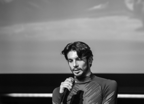 Fotografija 37 - Anatomija zagrljaja i preispitivanje percepcije vlastitog tijela na tvrđavi Barone