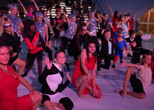 Fotografija 41 - Anatomija zagrljaja i preispitivanje percepcije vlastitog tijela na tvrđavi Barone