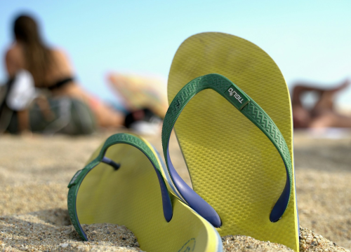 Trend nošenja japanki se vraća, liječnici nisu zadovoljni