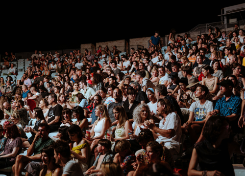 Fotografija 9 - Devendra Banhart na sv.Mihovilu rasplesao publiku već prvom pjesmom: 'Ovo mjesto je pravi dragulj'