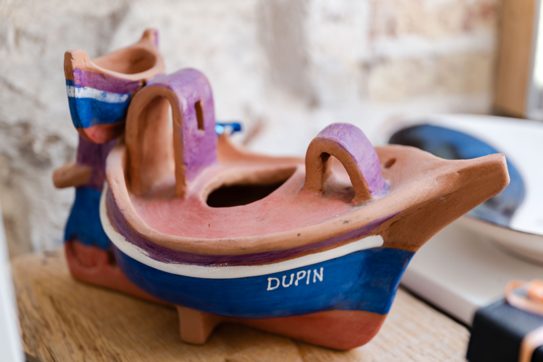 U Galeriju Juraj Dalmatinac stigle unikatne torbe koje rade majka i kći iz srca Slavonije