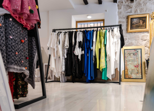 Fotografija 21 - U Galeriju Juraj Dalmatinac stigle unikatne torbe koje rade majka i kći iz srca Slavonije