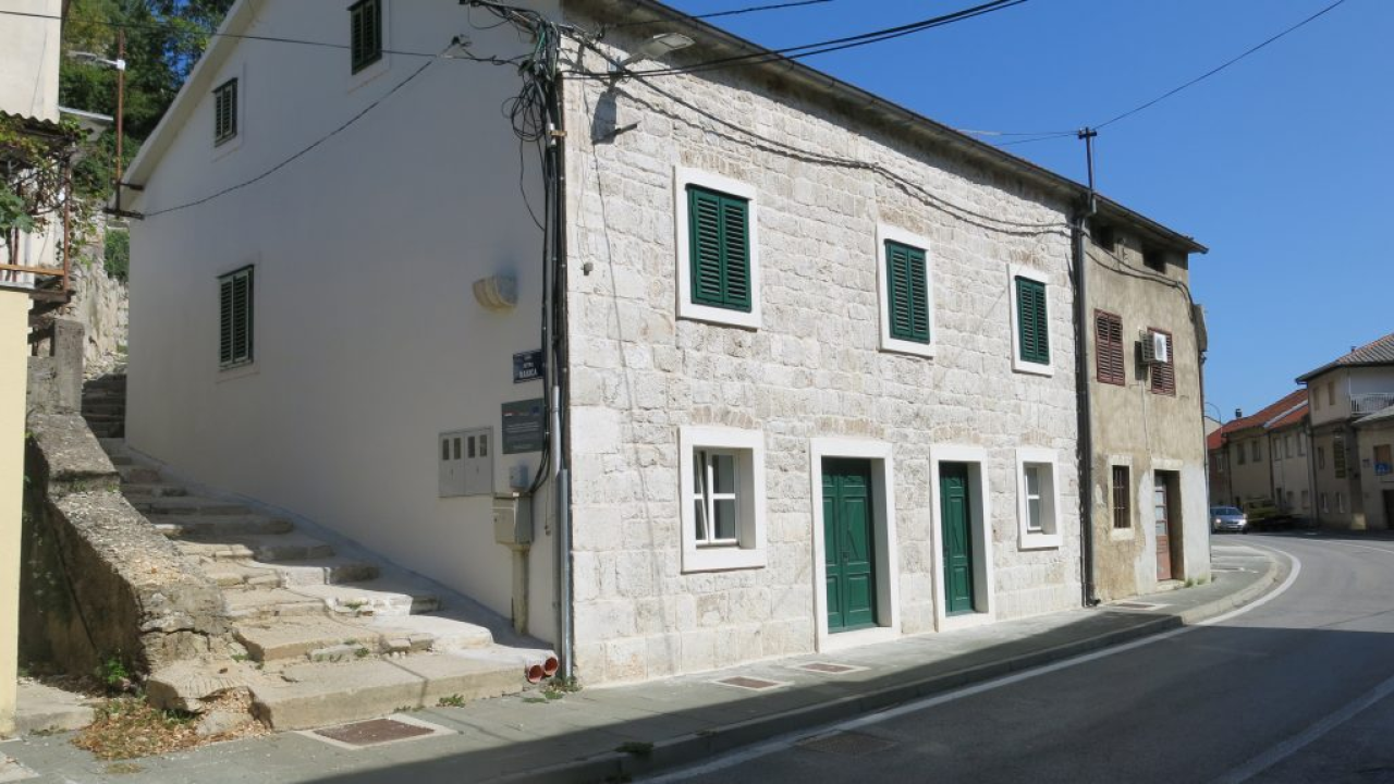 Tri poslovna prostora za proizvodnu i uslužnu djelatnost daju se u zakup u Kninu