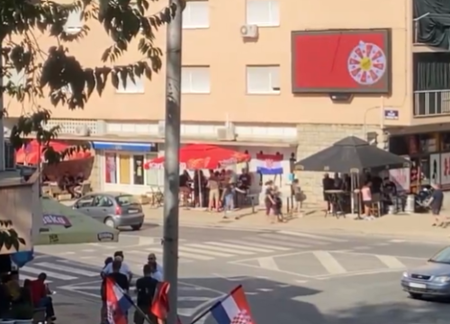 Iz kafića u Kninu treštala ustaška budnica