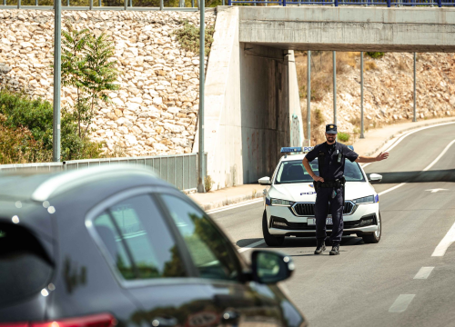 Fotografija 31 - Požar i dalje aktivan, no pod kontrolom je vatrogasaca: Izgorjela je površina od oko 3,5 hektara