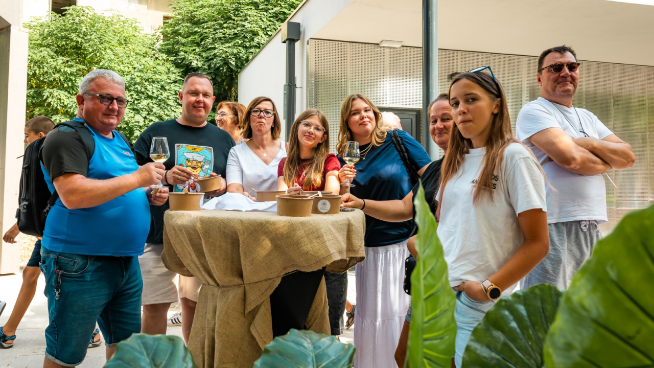 Taste like marenda: Uživanje u ukusnim jelima i bogatom programu kninske marende