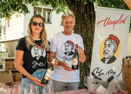 Fotografija 3 - Taste like marenda: Uživanje u ukusnim jelima i bogatom programu kninske marende