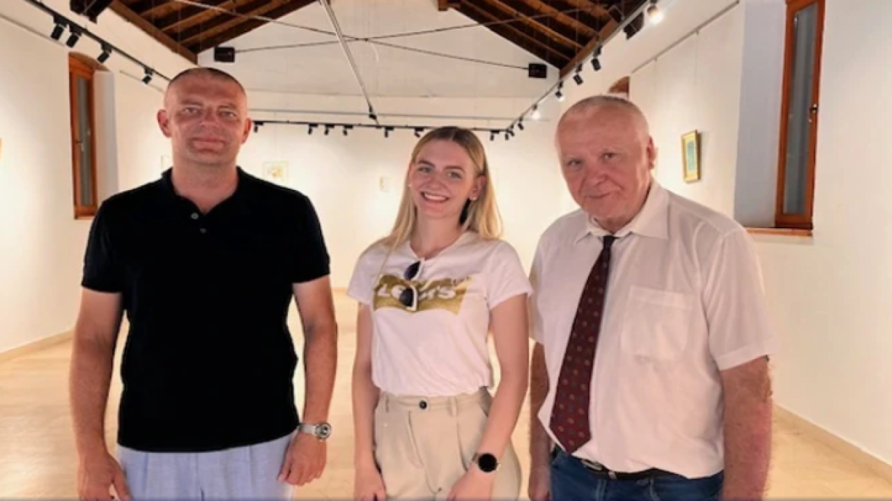 Izložba portreta Ivana Pavla II. na Kninskoj tvrđavi