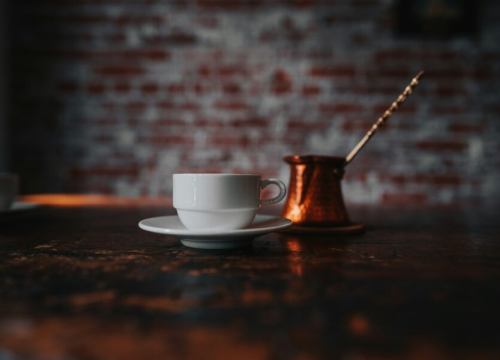 Evo kako skuhati tursku kavu da uvijek bude savršeno kremasta