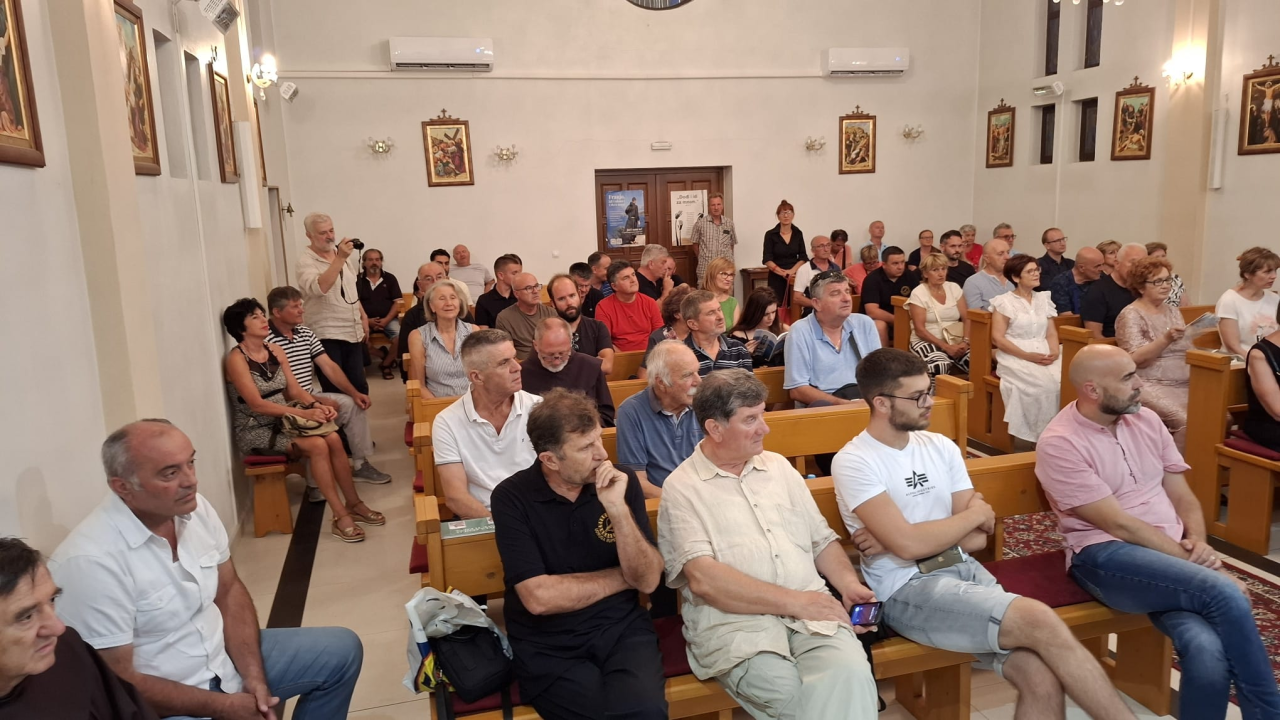 Predstavljena knjiga o rupskoj školi