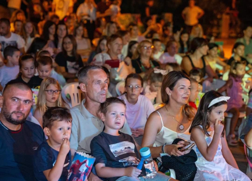 Fotografija 9 - Jakov Marjanović s Rim Tim Tagi Dim pobjednik Minifesta Radio Drniša