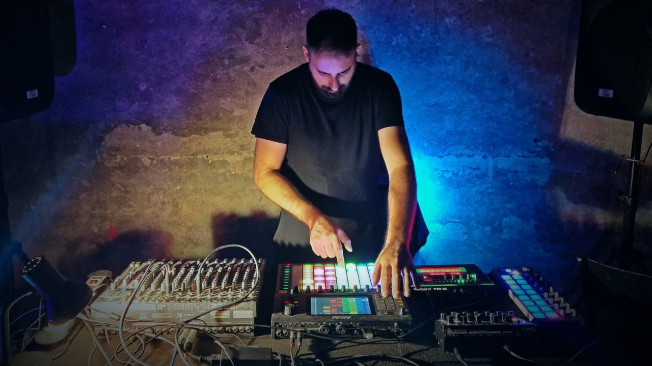 Večeras još jedna odlična zabava u Tunelu nakon koncerta na Tvrđavi sv. Mihovila