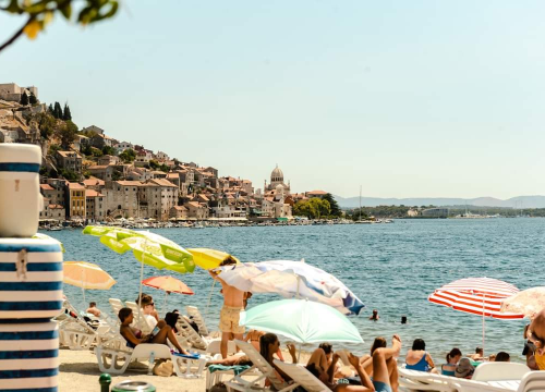 Evo kako se ponašaju horoskopski znakovi kada im je jako vruće