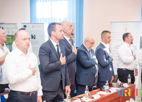 Fotografija 6 - Na svečanoj sjednici drniškog Gradskog vijeća uručene nagrade ovogodišnjim laureatima