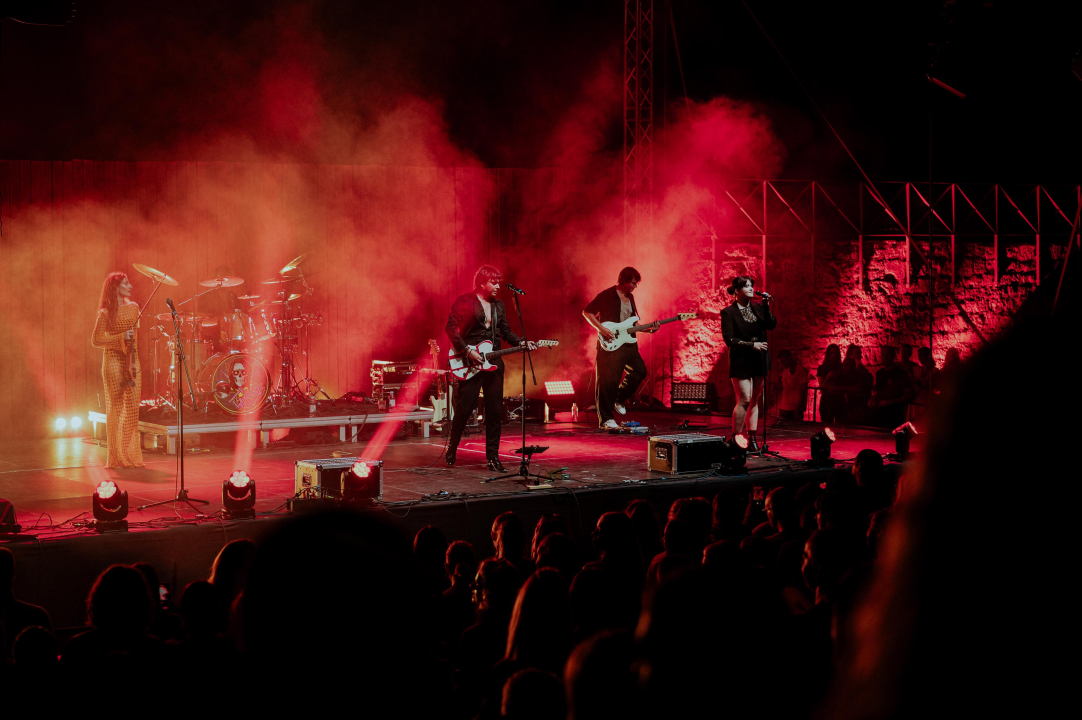 Silente ‘pronašli način’ i raspjevali rasprodanu tvrđavu sv. Mihovila