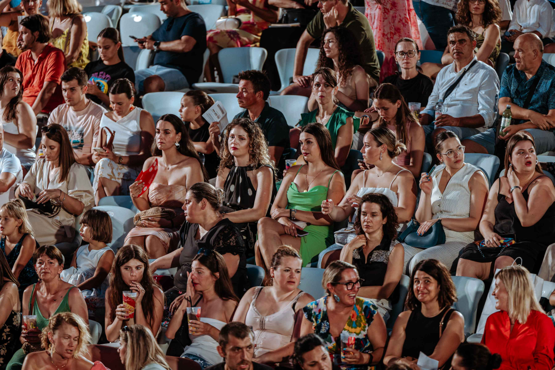 Silente ‘pronašli način’ i raspjevali rasprodanu tvrđavu sv. Mihovila