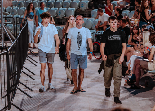 Fotografija 12 - Silente ‘pronašli način’ i raspjevali rasprodanu tvrđavu sv. Mihovila