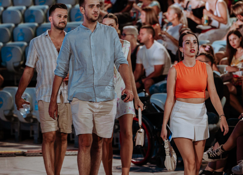 Fotografija 15 - Silente ‘pronašli način’ i raspjevali rasprodanu tvrđavu sv. Mihovila