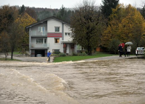 Austrija se bori s poplavama nakon rekordnih padalina