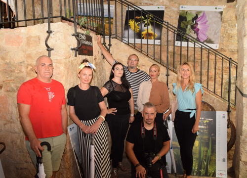 Na Skradinskom buku otvorena izložba 'Rascvjetana Krka'