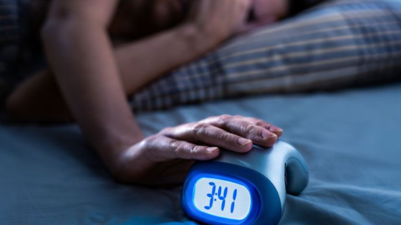 Kako si pomoći ako imate ljetnu nesanicu