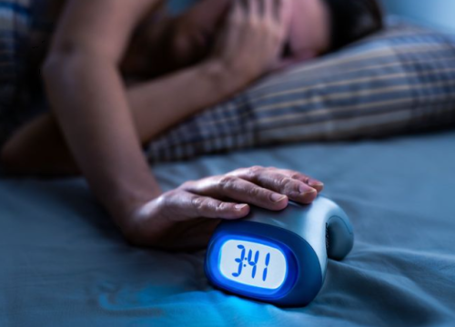 Kako si pomoći ako imate ljetnu nesanicu