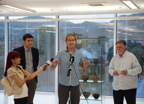 U Cetinju otvorena izložba šibenskog muzeja o Velištaku i Velikoj Mrdakovici