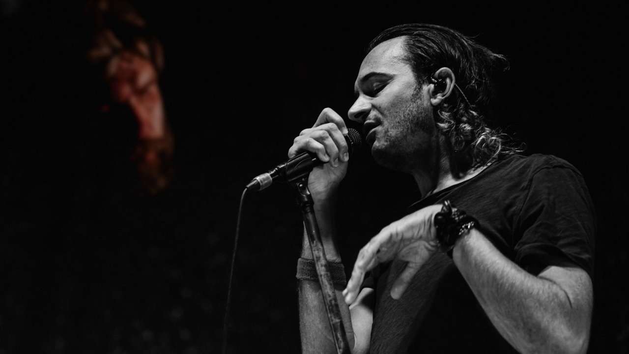 Editorsi održali fantastičan koncert u Šibeniku, nije ih omeo ni vjetar ni kiša