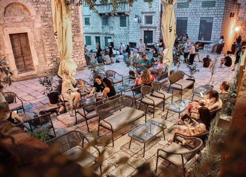 Fotografija 28 - Prevruće je da kuhate, počastite se slasnim roštiljem Kod Starog!