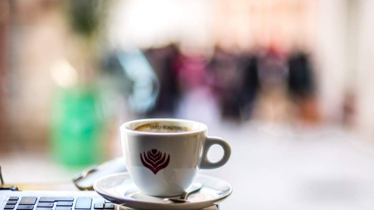 Psiholozi tvrde: 'Ovo je piće koje nikada ne biste smjeli piti prije odlaska u šoping'