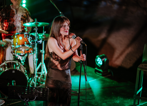 Fotografija 27 - Black Coffee i Ana Uršula Najev na rasprodanom Baroneu: Spoj mladosti i iskustva