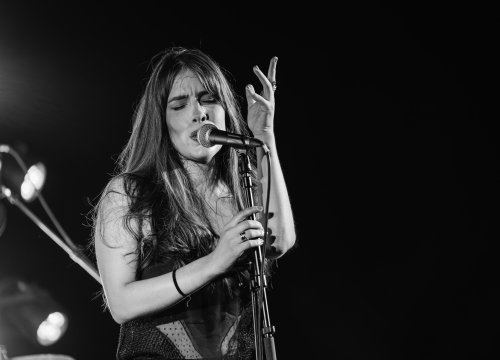 Fotografija 29 - Black Coffee i Ana Uršula Najev na rasprodanom Baroneu: Spoj mladosti i iskustva