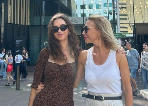 Ecija Ojdanić objavila fotke s kćeri Cvitom: 'Evo je na prvoj godini studija'