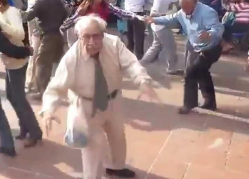 Razlozi zbog kojih sve više starijih ljudi odabire biti solo