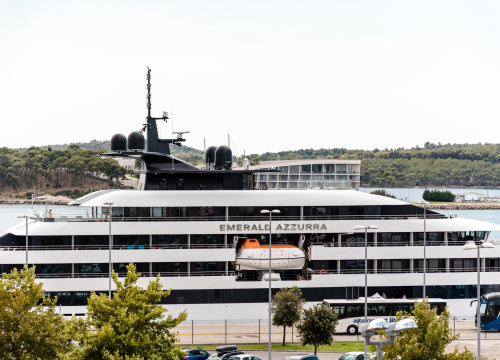 U Šibenik uplovio i treći kruzer: 'Club Med 2' 60. je kruzer ove godine u Šibeniku