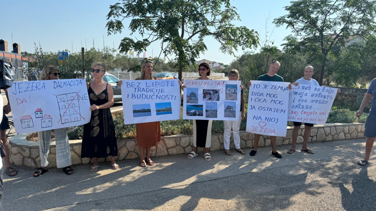 Mostovci dali podršku peticiji protiv megalomanske apartmanizacije mještanima Jezera