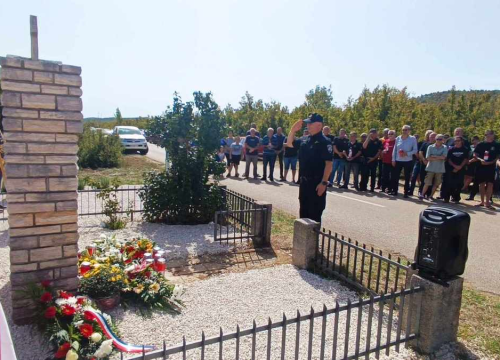Fotografija 7 - Obilježena 30. godišnjica pogibije hrvatskih  branitelja Tomislava Karduma i Šime Džepine