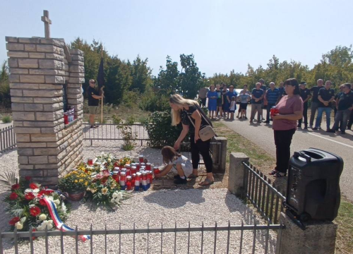 Fotografija 11 - Obilježena 30. godišnjica pogibije hrvatskih  branitelja Tomislava Karduma i Šime Džepine