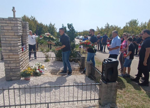 Fotografija 20 - Obilježena 30. godišnjica pogibije hrvatskih  branitelja Tomislava Karduma i Šime Džepine