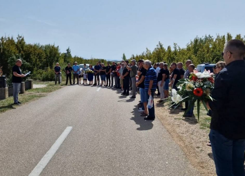 Fotografija 27 - Obilježena 30. godišnjica pogibije hrvatskih  branitelja Tomislava Karduma i Šime Džepine