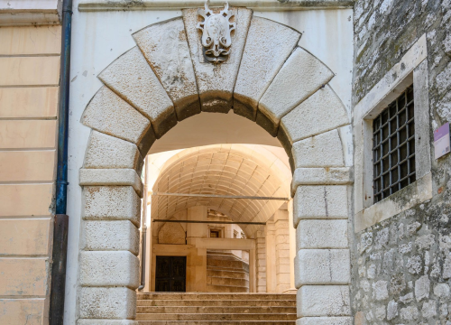 Fotografija 4 - Splitski studenti obnavljaju dva portala u Šibeniku