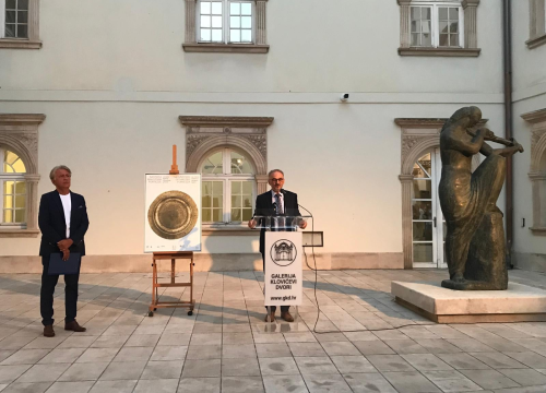 Fotografija 6 - Autorica izložbe šibenskog umjetnika Fortezze u Klovićima: 'Ovo je izložba koja se događa samo jednom u životu'