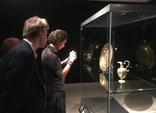 Fotografija 3 - Autorica izložbe šibenskog umjetnika Fortezze u Klovićima: 'Ovo je izložba koja se događa samo jednom u životu'