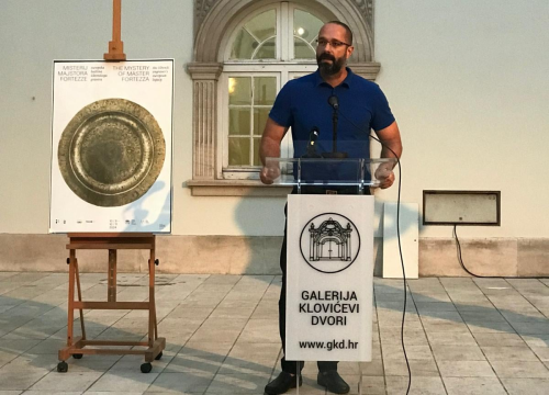 Fotografija 7 - Autorica izložbe šibenskog umjetnika Fortezze u Klovićima: 'Ovo je izložba koja se događa samo jednom u životu'