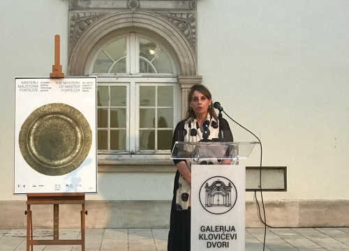 Fotografija 9 - Autorica izložbe šibenskog umjetnika Fortezze u Klovićima: 'Ovo je izložba koja se događa samo jednom u životu'