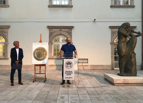 Fotografija 8 - Autorica izložbe šibenskog umjetnika Fortezze u Klovićima: 'Ovo je izložba koja se događa samo jednom u životu'