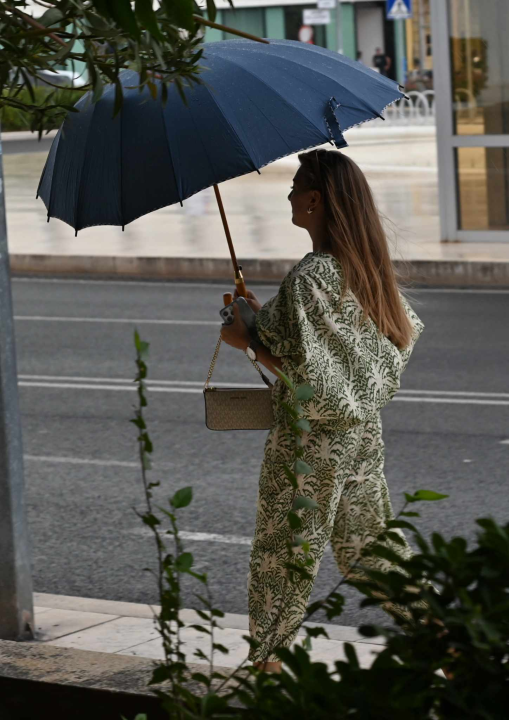 Lijepi Šibenčani i gosti znaju kako dobro izgledati i po promjenjivom vremenu