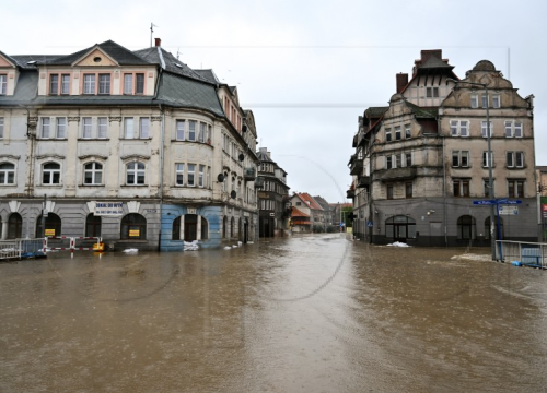 Jedna osoba se utopila u Poljskoj, tisuće evakuirane u Češkoj zbog poplava